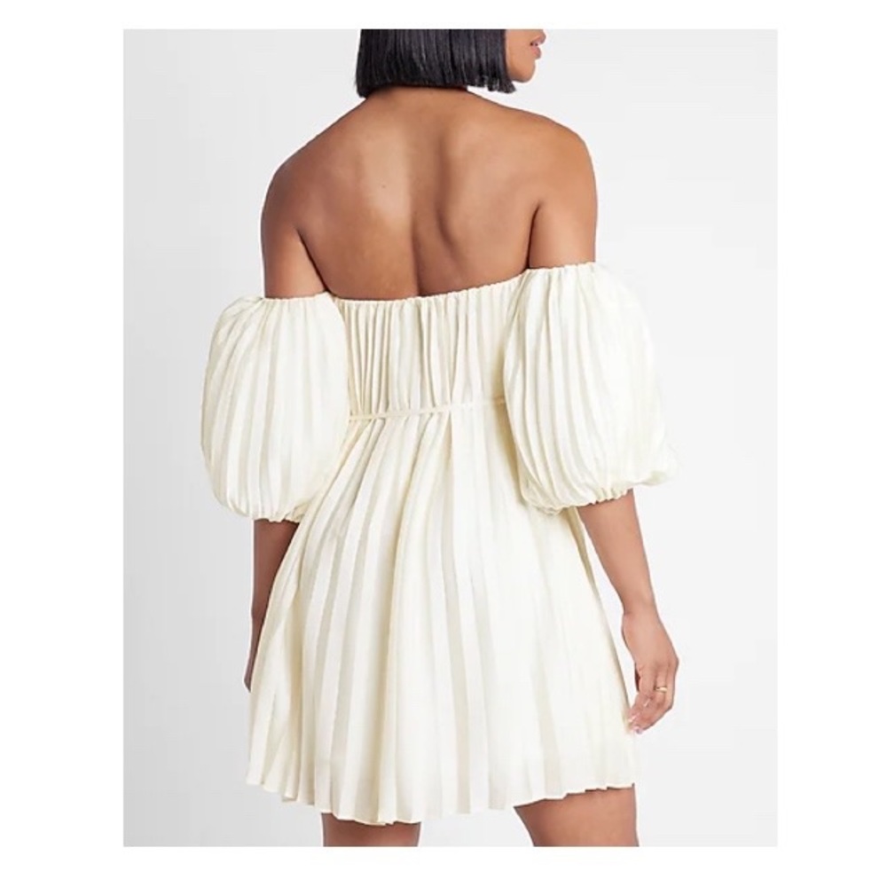 Express Pleated Off The Shoulder Mini Dress In Swan Size XS - Picture 2 of 14